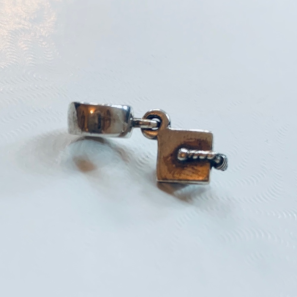 PANDORA Graduation Cap Dangle Charm - Picture 2 of 4